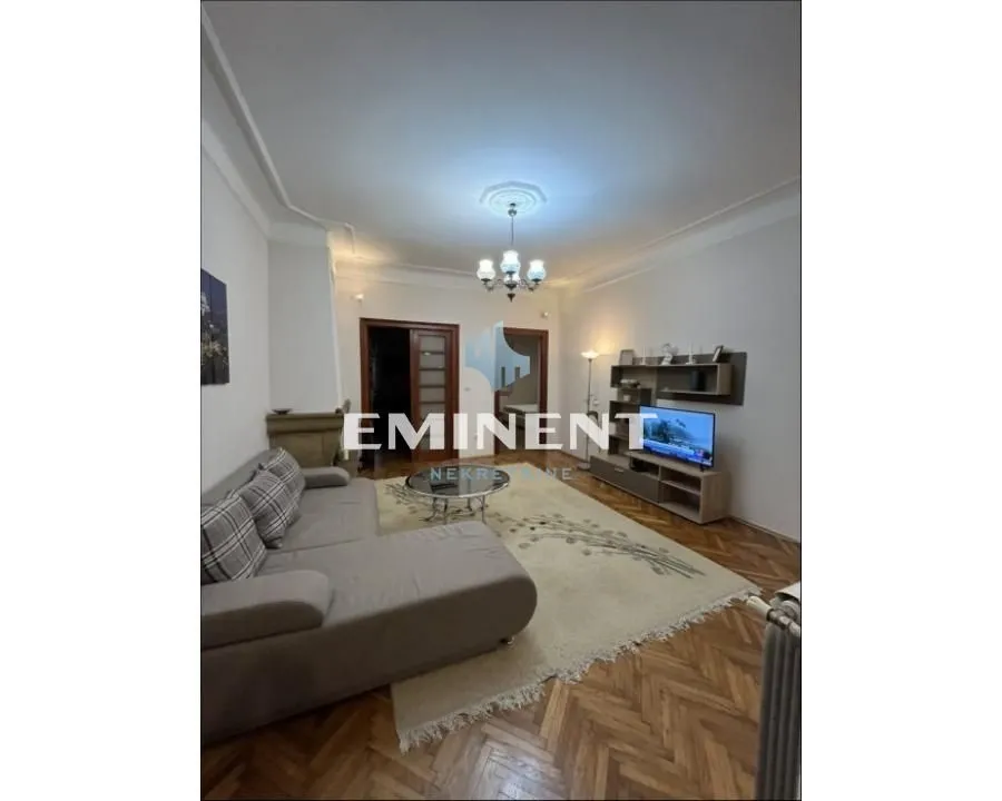 Izdavanje, stan, 120m², Stari Grad, Beograd