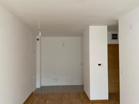 Sale, one bedroom apartment, 48m², Bečići, Budva - image 3