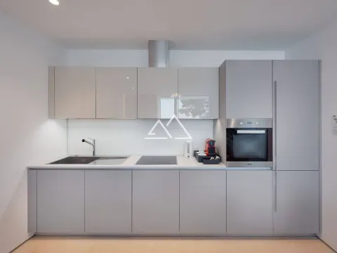 Sale, two bedroom apartment, 125m², Budva, Crna Gora - image 8