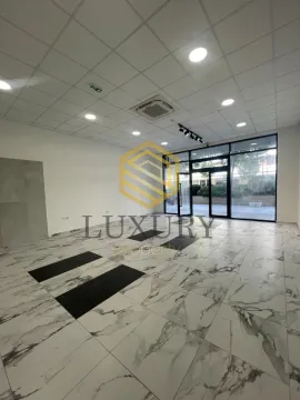 Rent, office space, 54m², Central Point, Podgorica - image 5