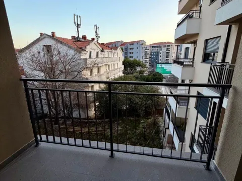 Prodaja, jednosoban stan, 48m², Podmaine, Budva - image 2