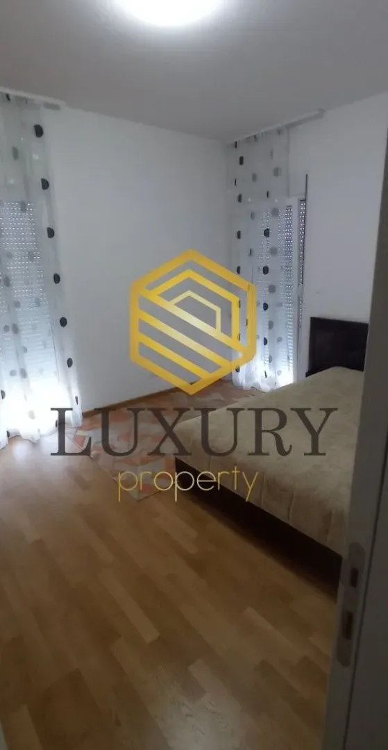 Izdavanje, dvosoban stan, 75m², Zabjelo, Podgorica