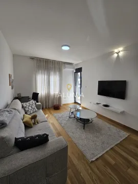Rent, one bedroom apartment, 47m², City Kvart, Podgorica - image 1