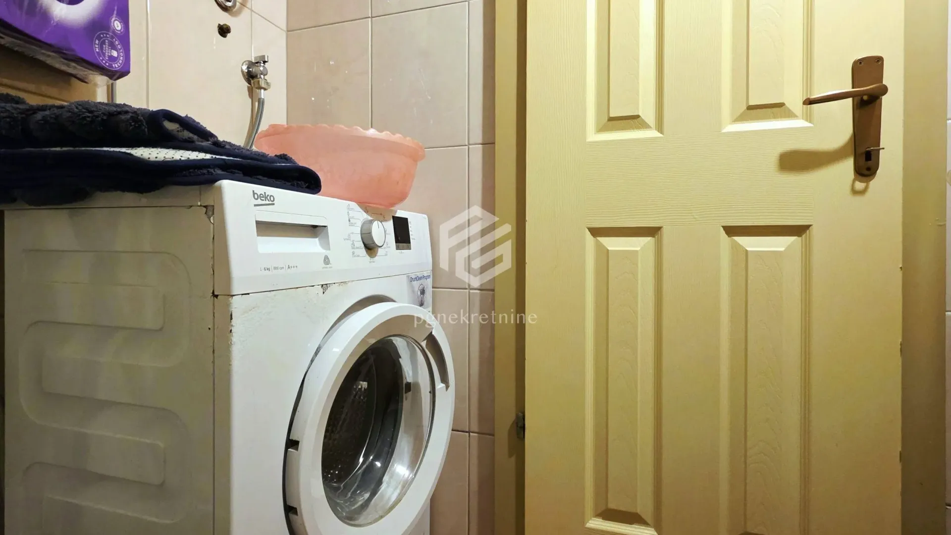 Rent, two bedroom apartment, 43m², Stari Aerodrom, Podgorica