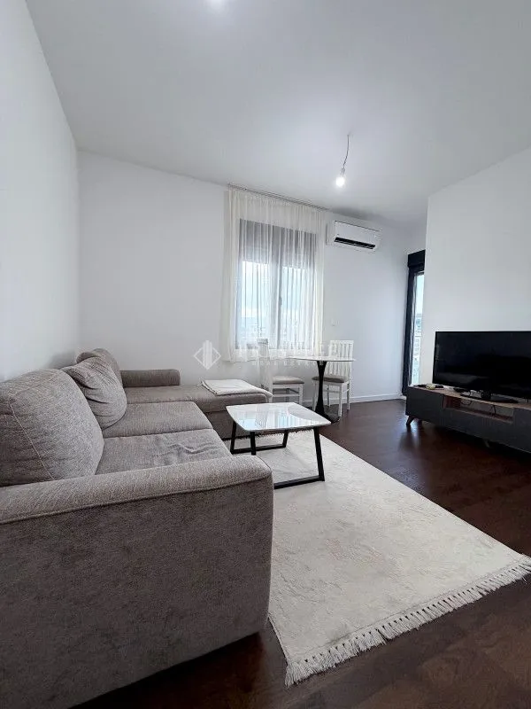 Rent, one bedroom apartment, 38m², 1 maj, Podgorica