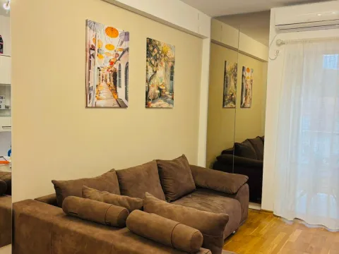 Izdavanje, jednosoban stan, 40m², Centar, Budva - image 7