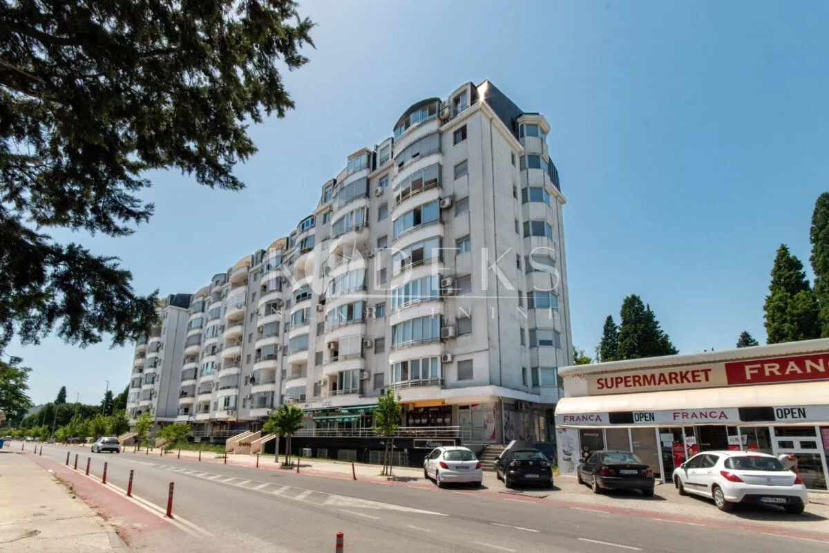 Izdavanje, jednosoban stan, 38m², Pobrežje, Podgorica