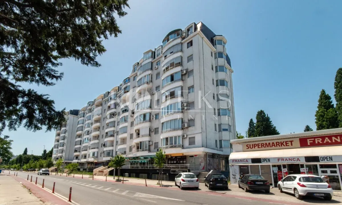 Izdavanje, jednosoban stan, 38m², Pobrežje, Podgorica