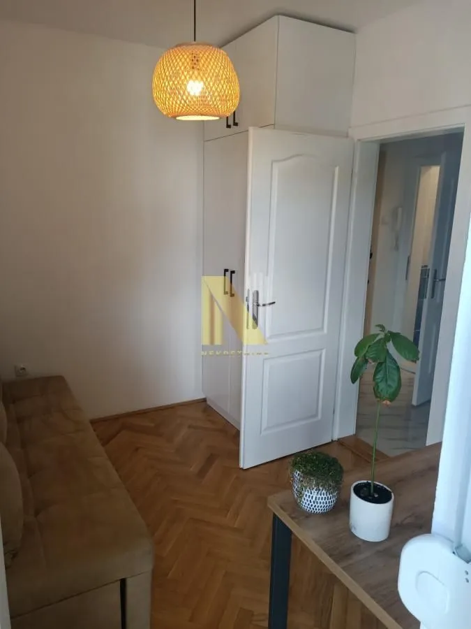 Izdavanje, dvosoban stan, 53m², Adamovićevo Naselje, Novi Sad Sve Podlokacije