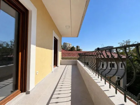 Sale, two bedroom apartment, 104m², Bečići, Budva - image 6
