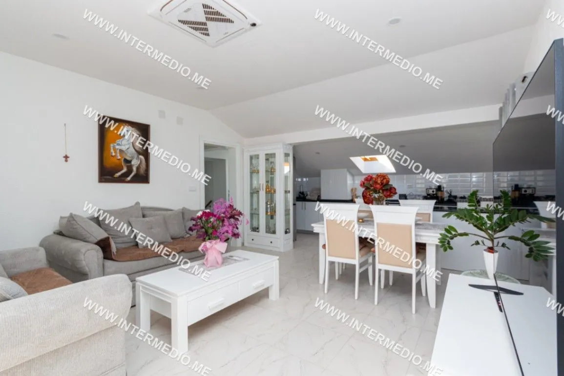 Prodaja, dvosoban stan, 98m², Igalo, Herceg Novi