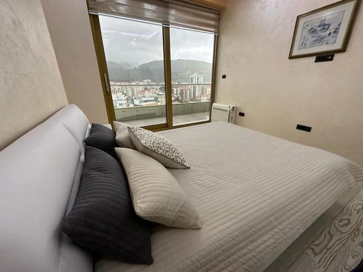 Prodaja, dvosoban stan, 162m², Budva, Crna Gora