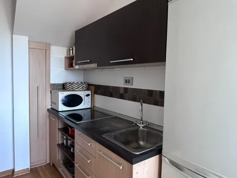 Izdavanje, garsonjera, 25m², Tivat, Crna Gora - image 4
