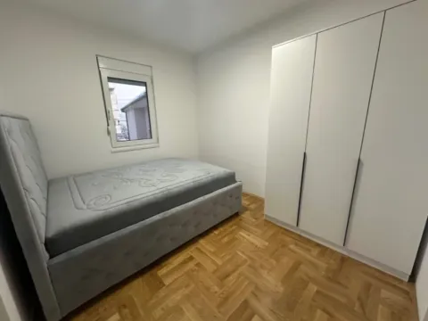 Rent, one bedroom apartment, 37m², Cetinje, Crna Gora - image 5