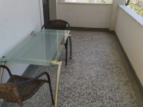 Izdavanje, kuća, 40m², Popovići, Bar - image 1