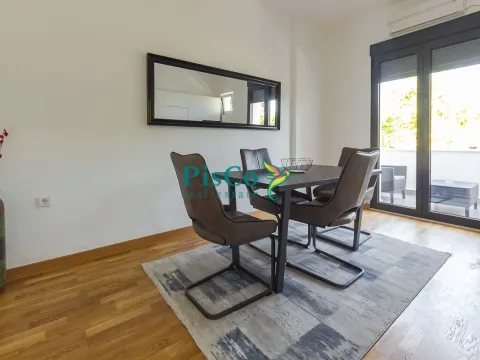 Izdavanje, jednosoban stan, 68m², Centar, Podgorica - image 8