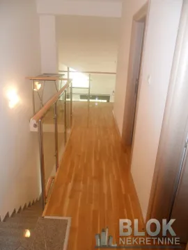 Rent, three bedroom apartment, 110m², Preko Morače, Podgorica - image 8