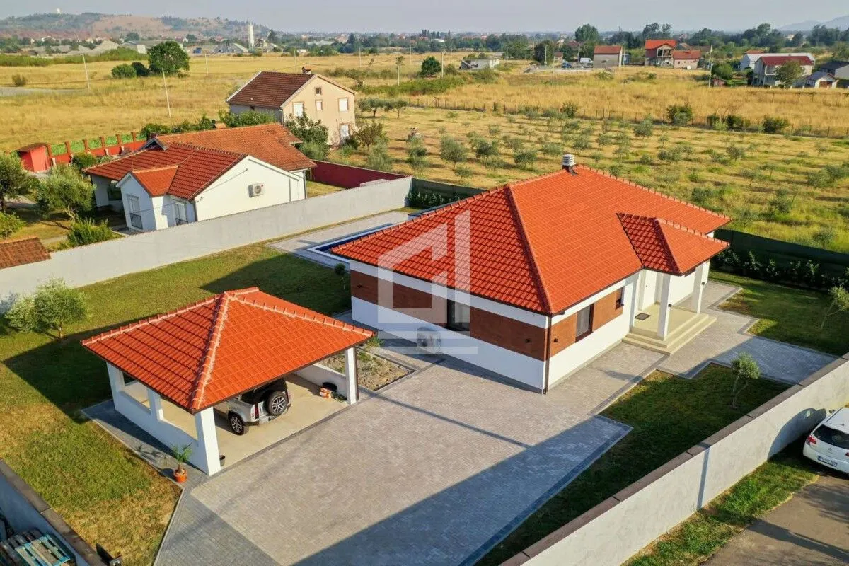 Prodaja, kuća, 200m², Podgorica, Crna Gora