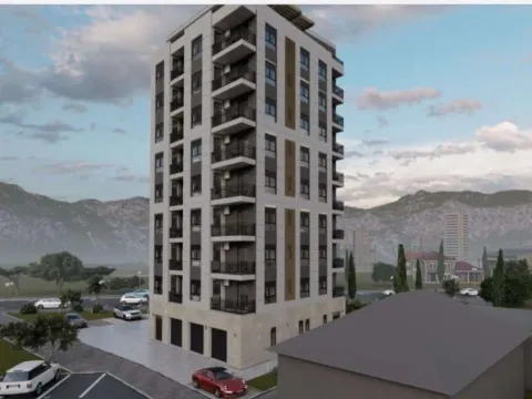 Prodaja, jednosoban stan, 40m², Centar, Bar - image 2