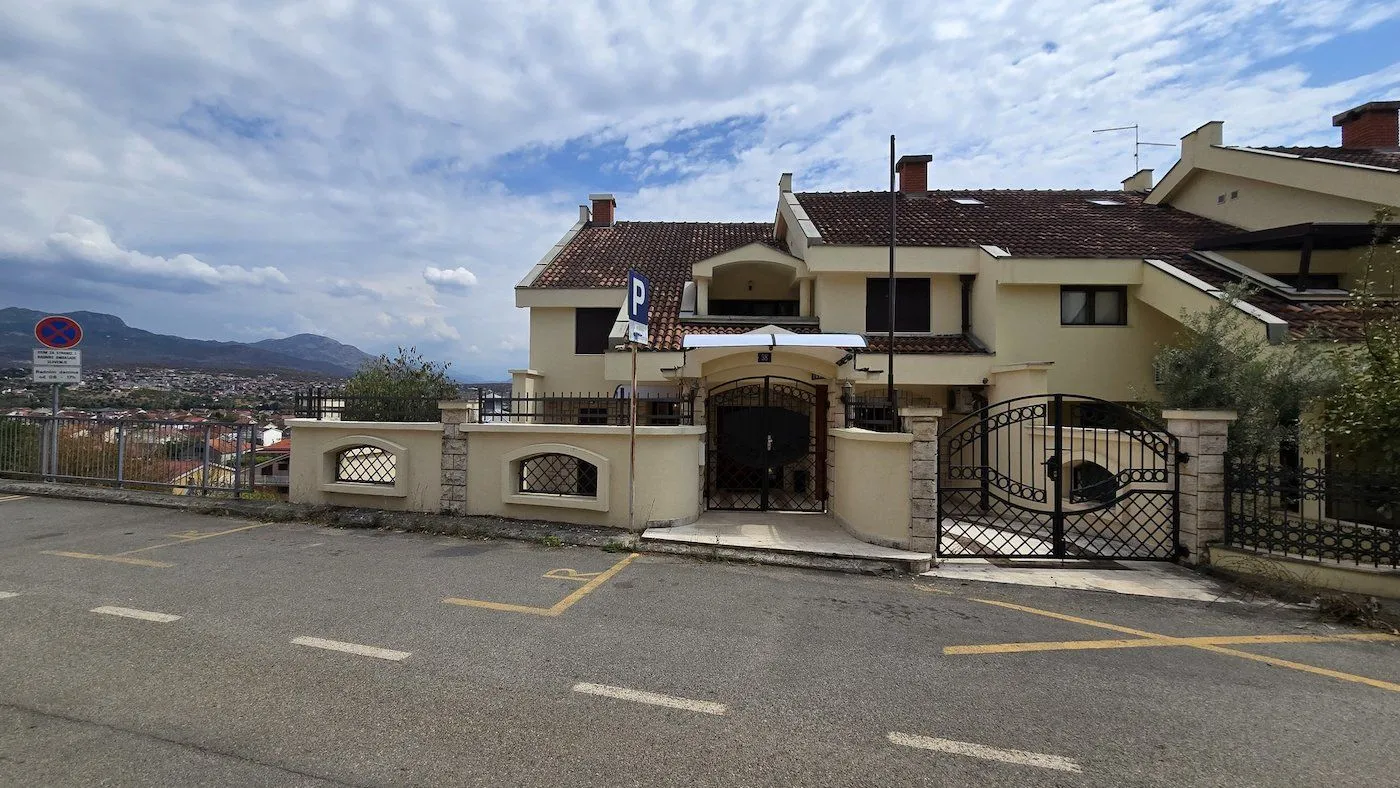 Rent, office space, 280m², Gorica C, Podgorica
