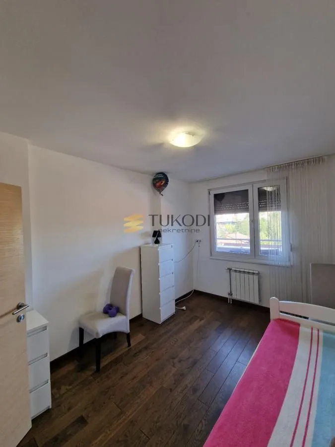 Prodaja, trosoban stan, 86m², Adamovićevo Naselje, Novi Sad Sve Podlokacije