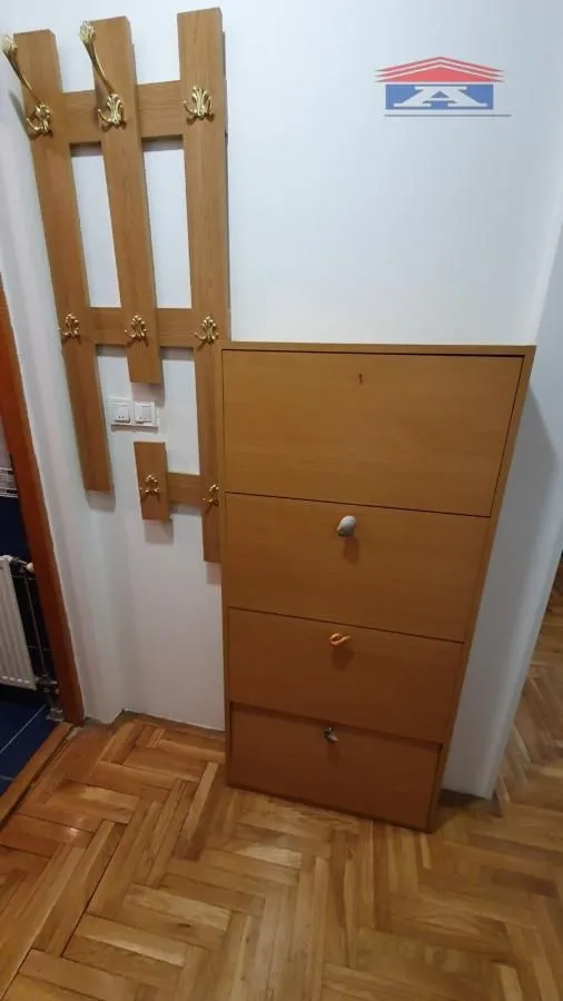 Izdavanje, jednosoban stan, 35m², Grbavica, Novi Sad Sve Podlokacije