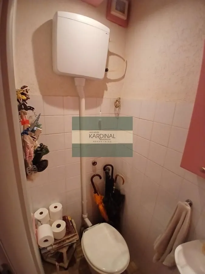 Prodaja, trosoban stan, 73m², Centar, Jagodina