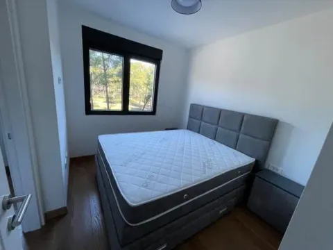 Izdavanje, dvosoban stan, 70m², Tološka šuma, Podgorica - image 12