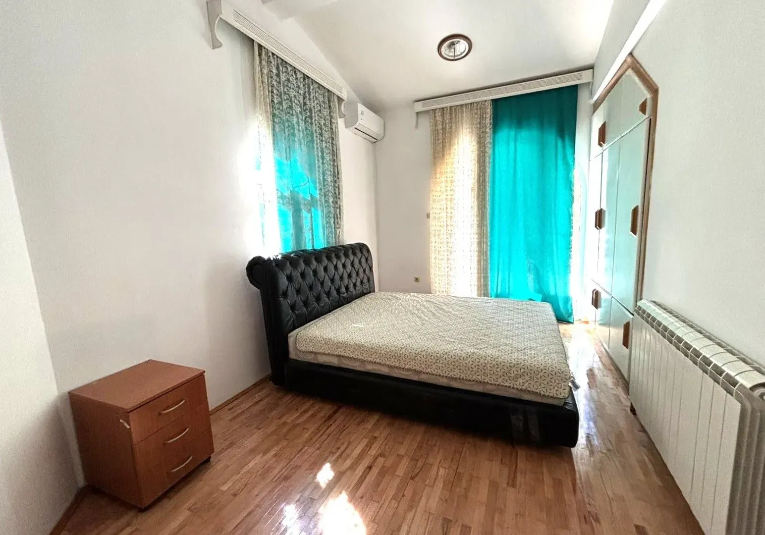 Rent, house, 300m², Zagorič, Podgorica