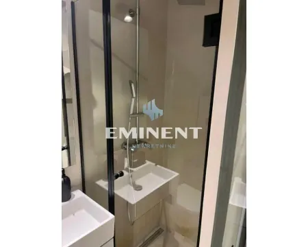 Izdavanje, dvosoban stan, 50m², Vračar Sve Podlokacije, Beograd - image 15