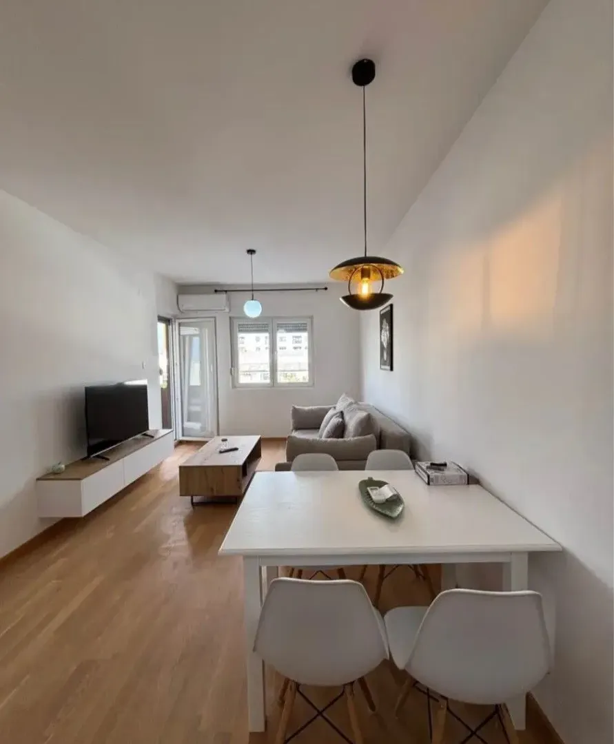 Izdavanje, jednosoban stan, 45m², Zabjelo, Podgorica