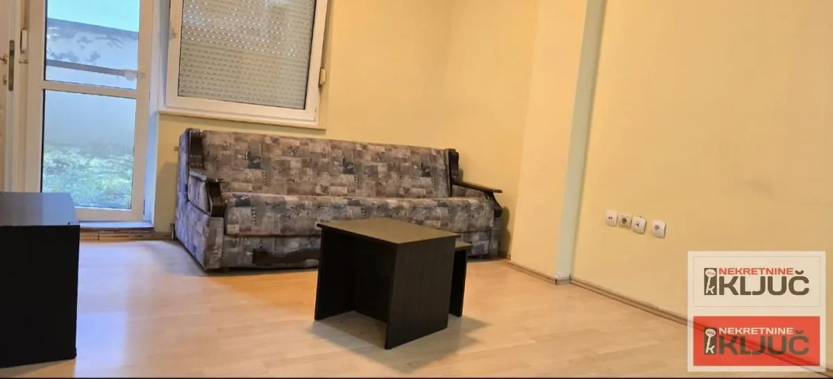 Izdavanje, garsonjera, 35m², Grbavica, Novi Sad Sve Podlokacije