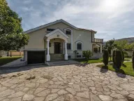 Rent, house, 370m², Zabjelo, Podgorica - image 25