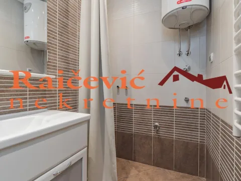 Izdavanje, poslovni prostor, 152m², Voždovac Sve Podlokacije, Beograd - image 12