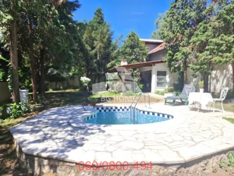 Rent, three bedroom apartment, 130m², Savski Venac, Beograd - image 10