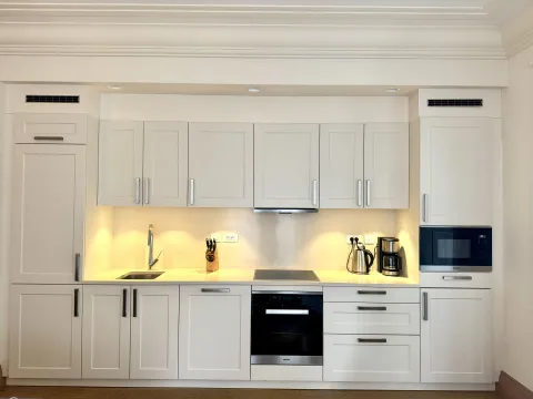Rent, two bedroom apartment, 116m², Porto Montenegro, Tivat - image 5