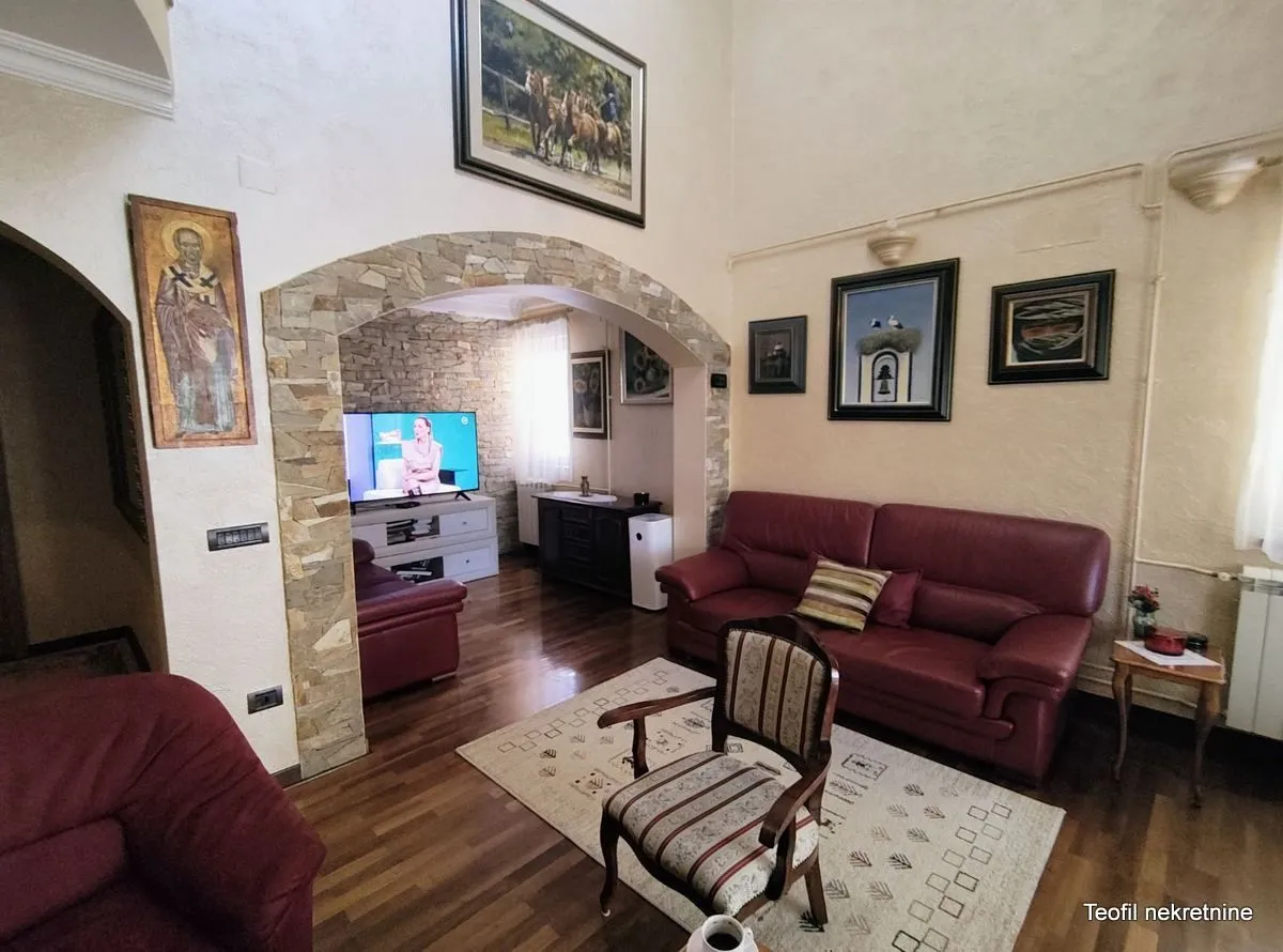 Sale, apartment, 135m², Vrnjačka Banja, Srbija