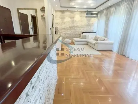 Rent, four bedroom apartment, 97m², Vračar Sve Podlokacije, Beograd - image 17