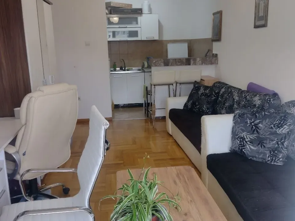 Izdavanje, jednosoban stan, 52m², Zabjelo, Podgorica