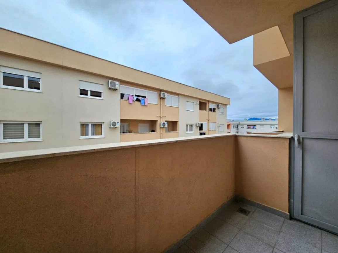 Prodaja, jednosoban stan, 48m², Tuški Put, Podgorica