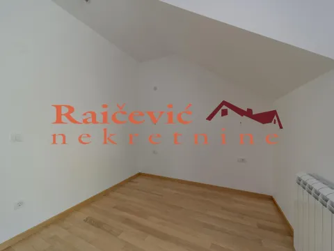 Prodaja, trosoban stan, 80m², Grocka, Beograd - image 17