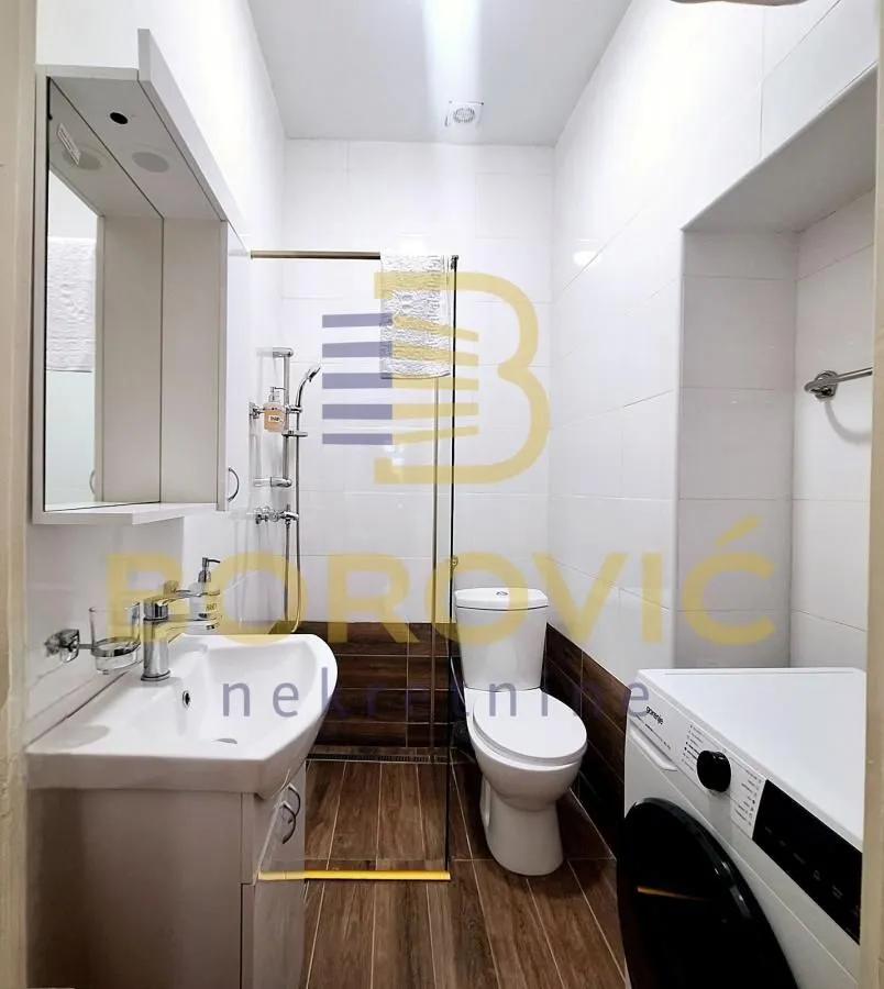 Rent, four bedroom apartment, 101m², Stari Grad, Beograd