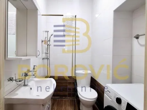 Rent, four bedroom apartment, 101m², Stari Grad, Beograd - image 12