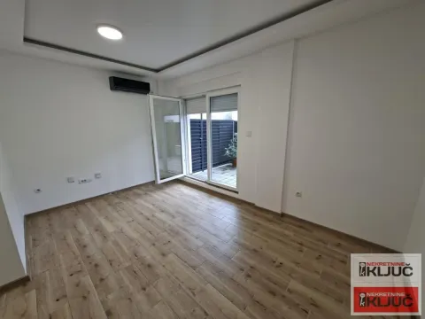 Sale, one bedroom apartment, 23m², Telep, Novi Sad Sve Podlokacije - image 3