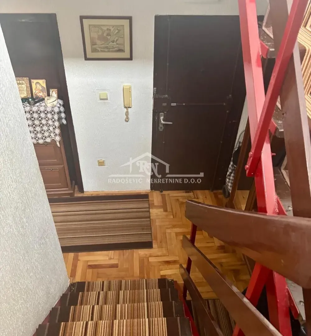 Sale, four bedroom apartment, 106m², Vidikovački venac, Rakovica