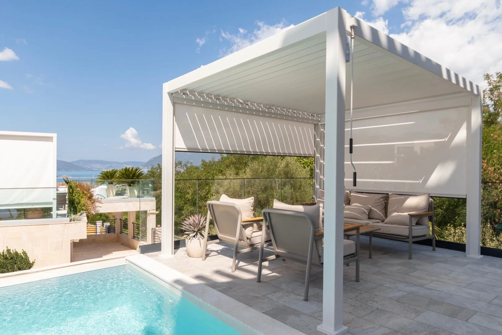 Izdavanje, kuća, 400m², Kotor, Crna Gora