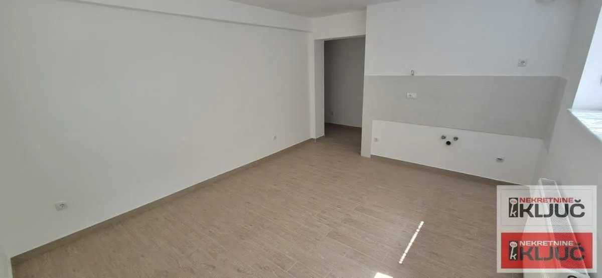 Prodaja, garsonjera, 25m², Lipov gaj, Novi Sad Sve Podlokacije