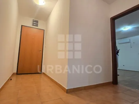 Prodaja, jednosoban stan, 45m², Stari Aerodrom, Podgorica - image 5