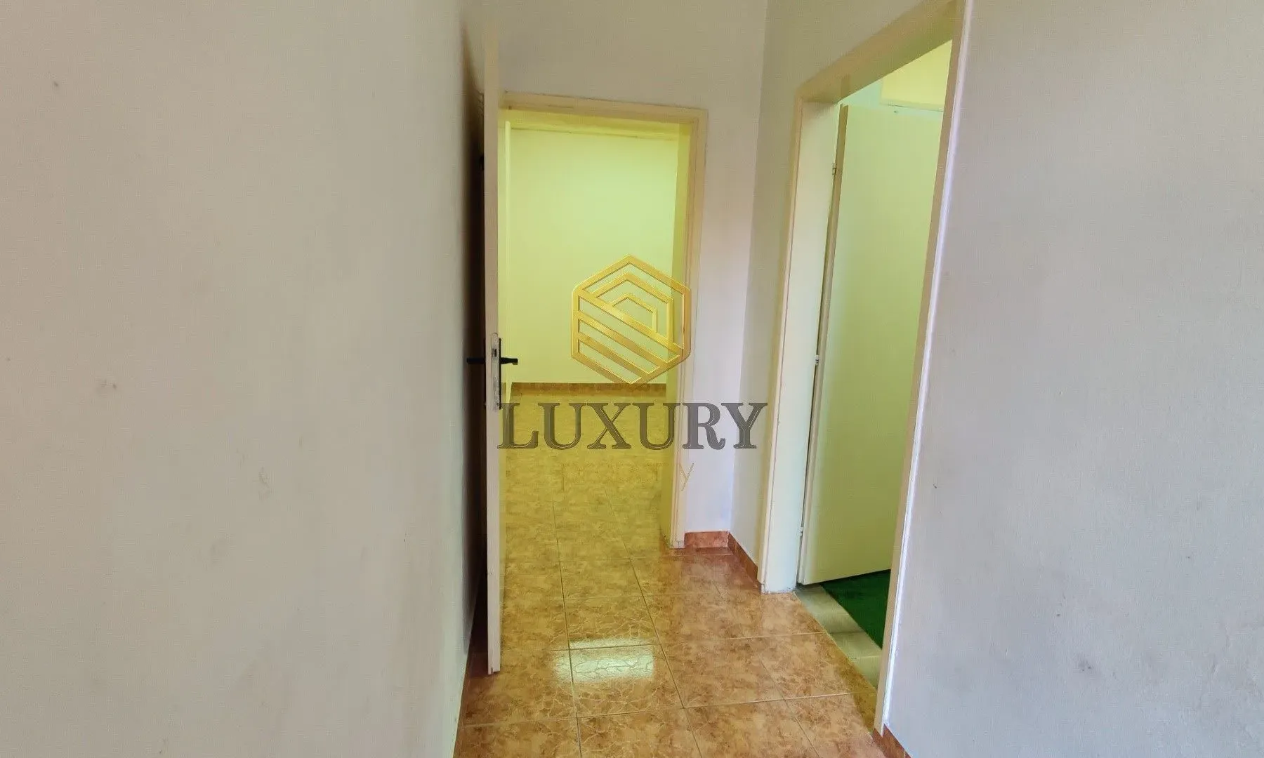 Sale, office space, 36m², Lepa Kata, Podgorica