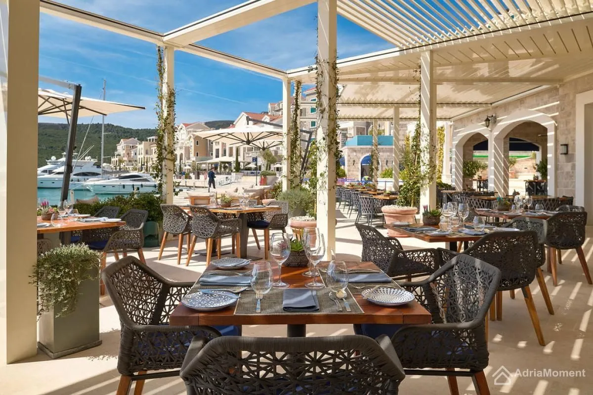 Prodaja, garsonjera, 45m², Luštica Bay, Tivat
